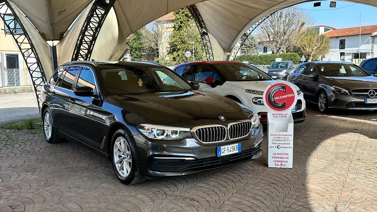 BMW - Serie 5 Touring - 520d X-Drive Touring Luxury