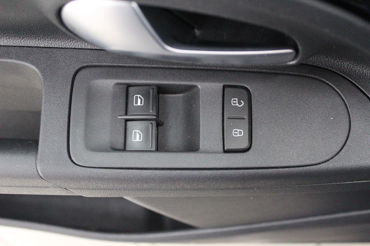 VOLKSWAGEN - Up! - 1.0 5p. move BMT