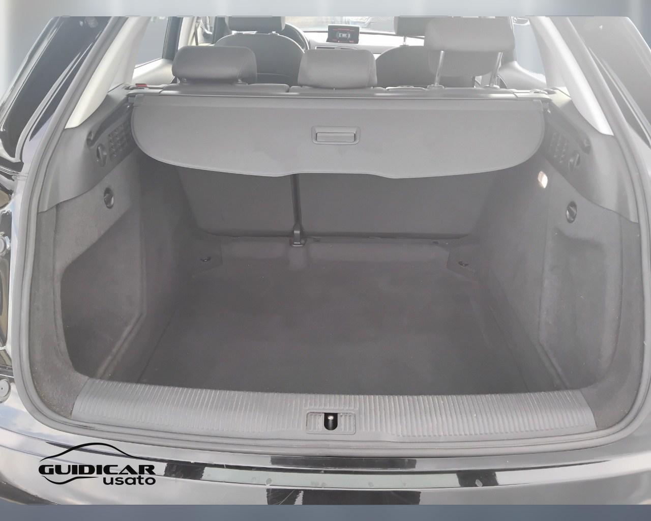 AUDI Q3 I 2015 - Q3 2.0 tdi Business 120cv