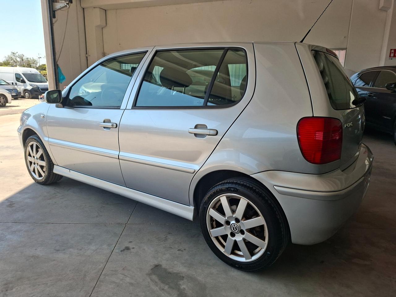 Volkswagen Polo 1.4 16V cat 5p. Highline