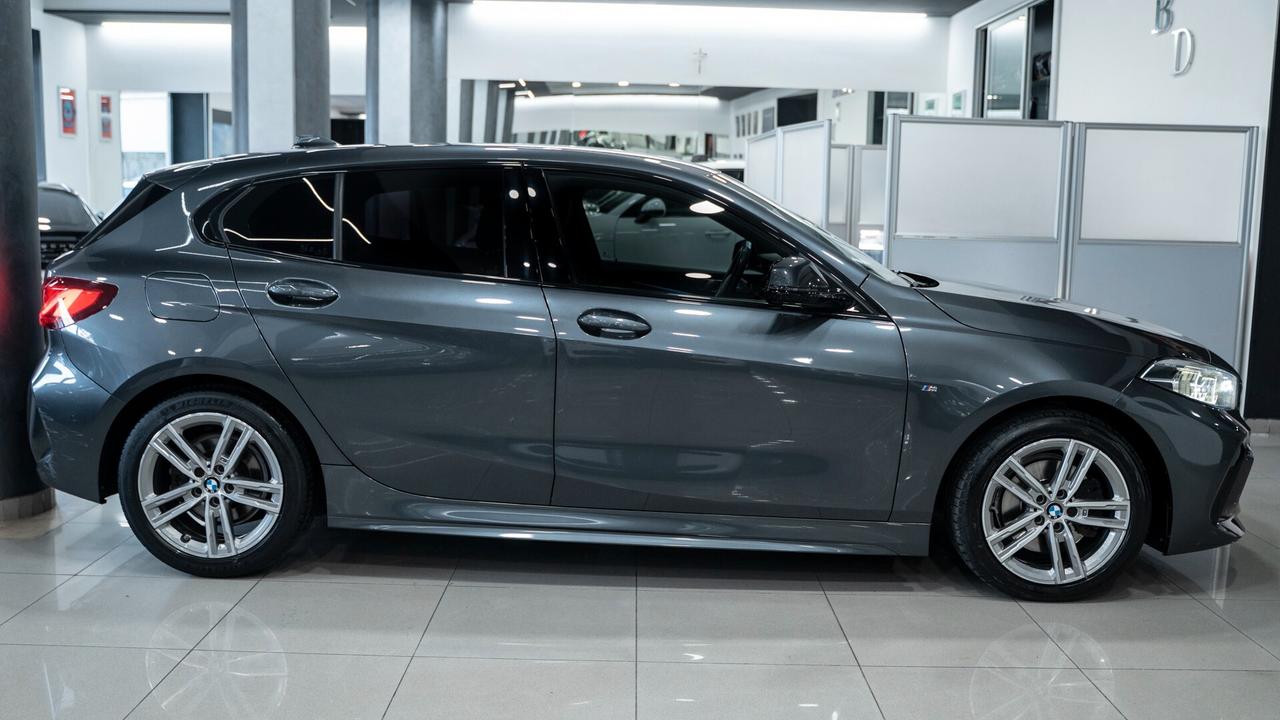 Bmw 118 118d 5p. Msport