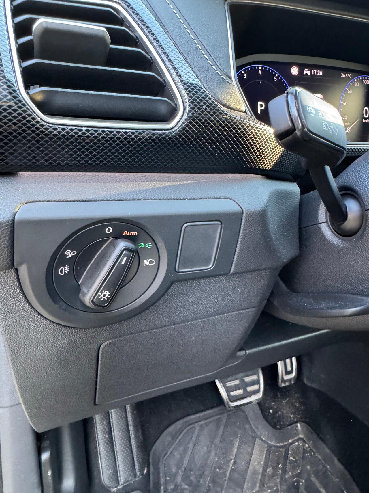 Volkswagen T-Cross 1.0 TSI 115 CV DSG R-Line