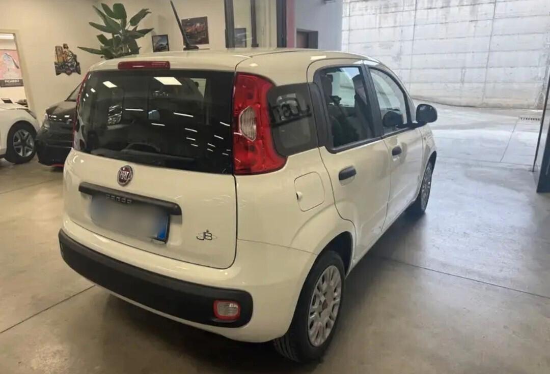 Fiat Panda 1.2 benzina finanziabile con garanzia