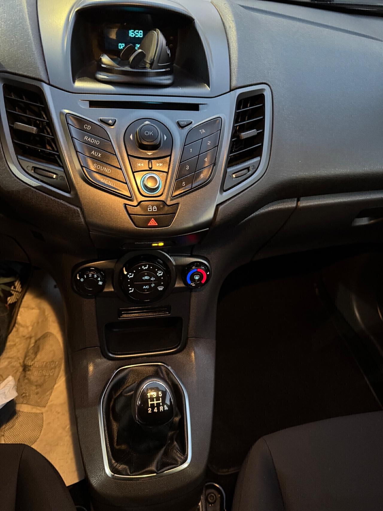 FORD FIESTA 1.0 NEOPATENTATI KM 86 MILA !!