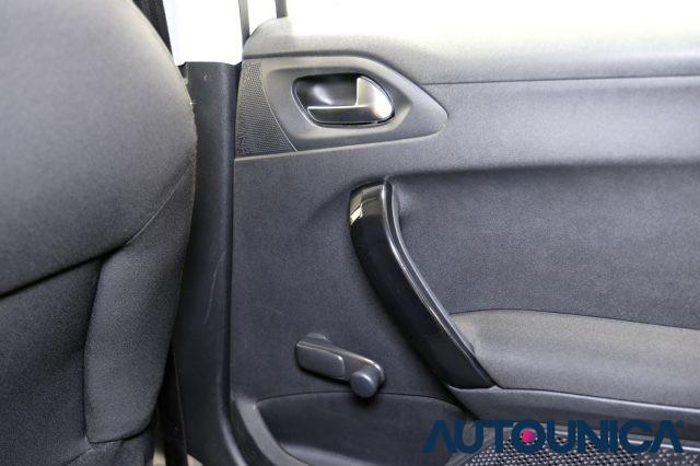 PEUGEOT 208 PURETECH 82CV 5 PORTE ACTIVE NEOPATENTATI