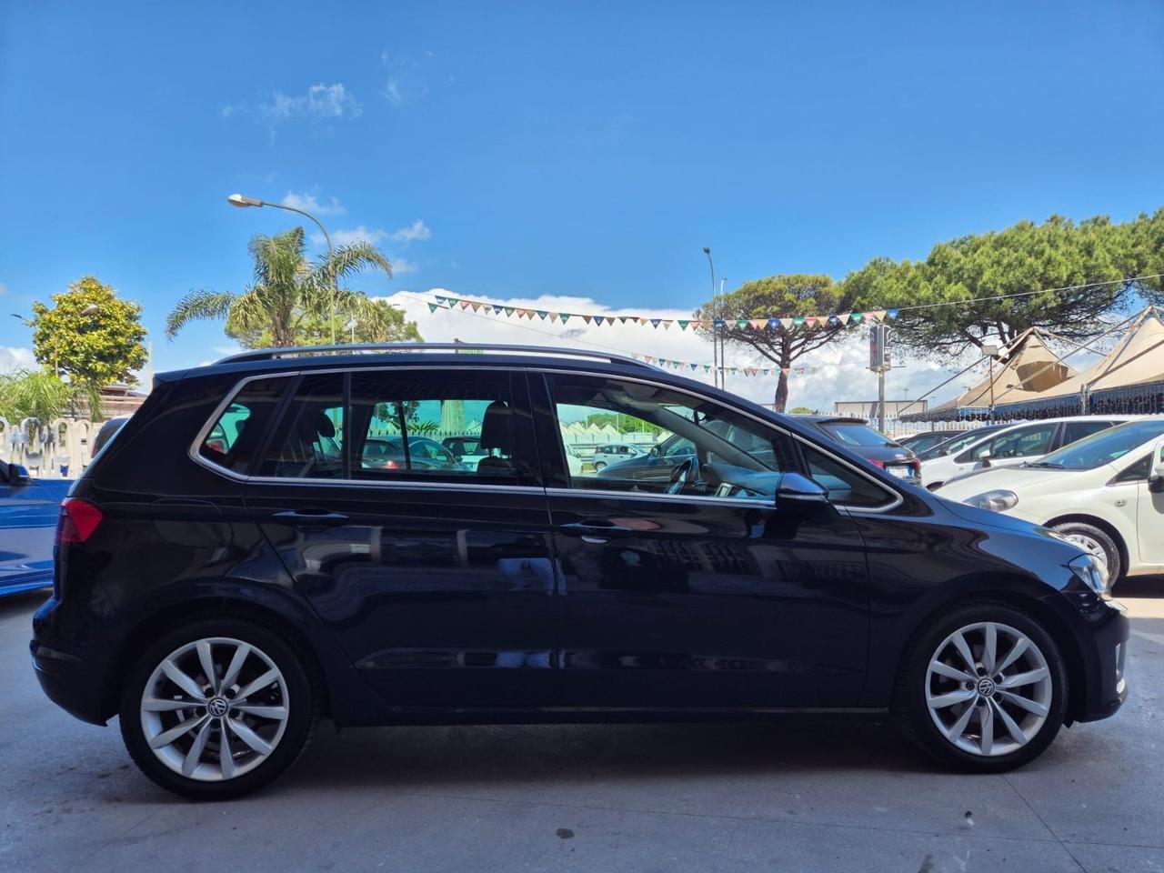 Volkswagen Golf Sportsvan 1.6 TDI 110 CV DSG Comfortline BlueMotion Tech.