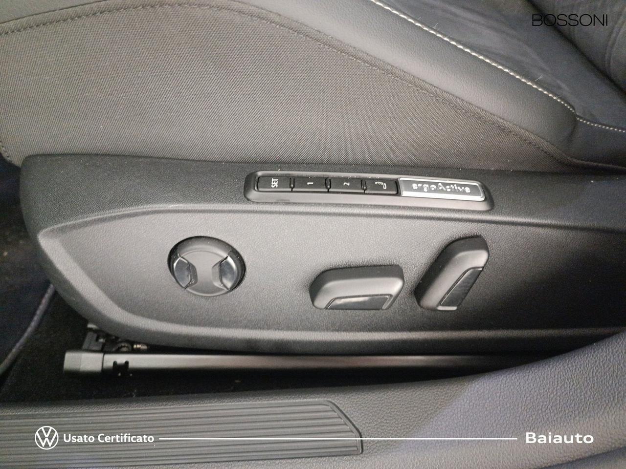 Volkswagen Golf 2.0 tdi scr 150cv style dsg