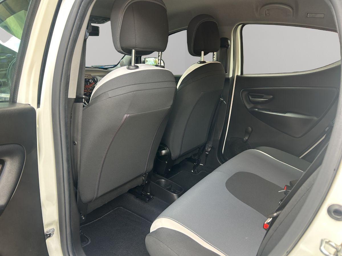 LANCIA - Ypsilon - 1.2 69 CV 5p. Platinum