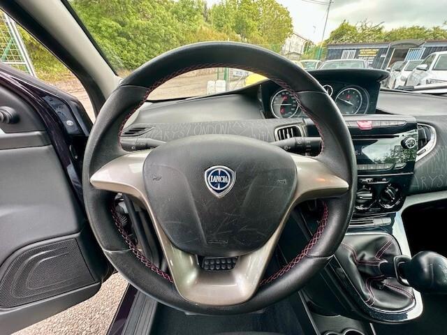 Lancia Ypsilon 1.2 69 CV 5 porte Elefantino