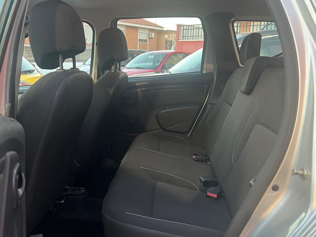 Dacia Duster 1.6 115CV Start&Stop 4x2 GPL Lauréate