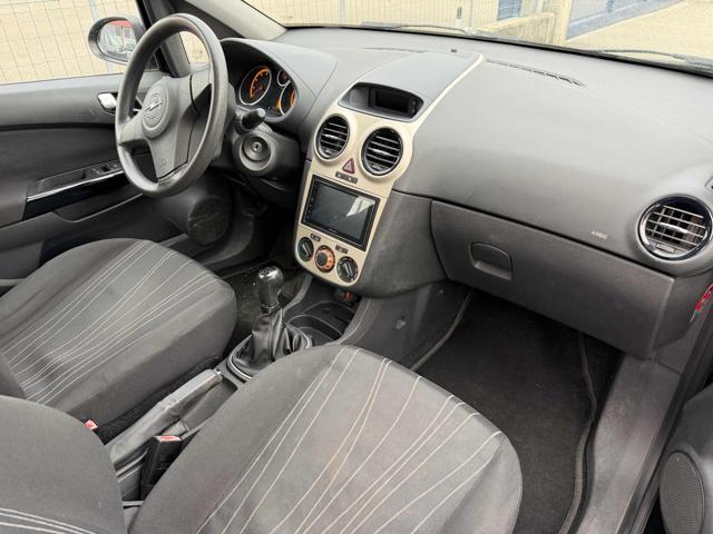 OPEL Corsa 1.2 5 porte Cosmo