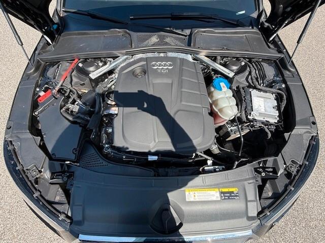 Audi A4 2.0 TDI 150 CV ultra Sport