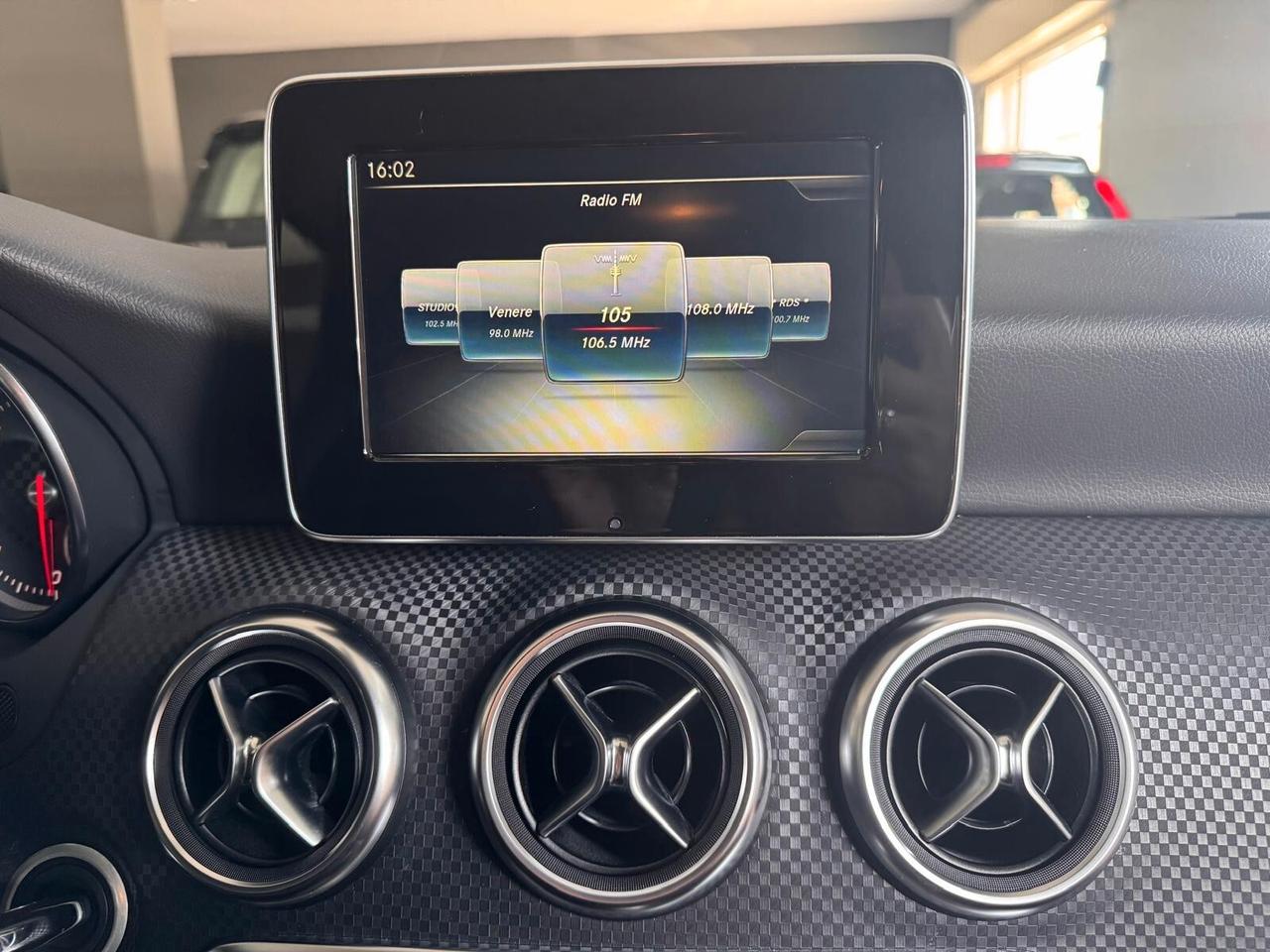 Mercedes-benz A 180 A 180 d Sport
