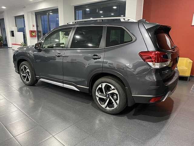 Subaru Forester 2.0 e-Boxer MHEV CVT Lineartronic Premium