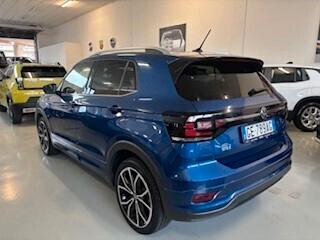 Volkswagen T-Cross 1.0 TSI 110 CV DSG Sport R-Line