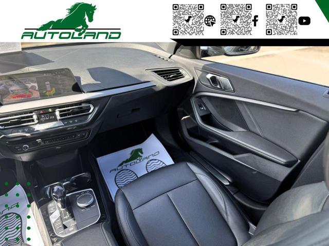 BMW 118 d 5p. Luxury150 CV Cerchio18"Pack Manutenzioni
