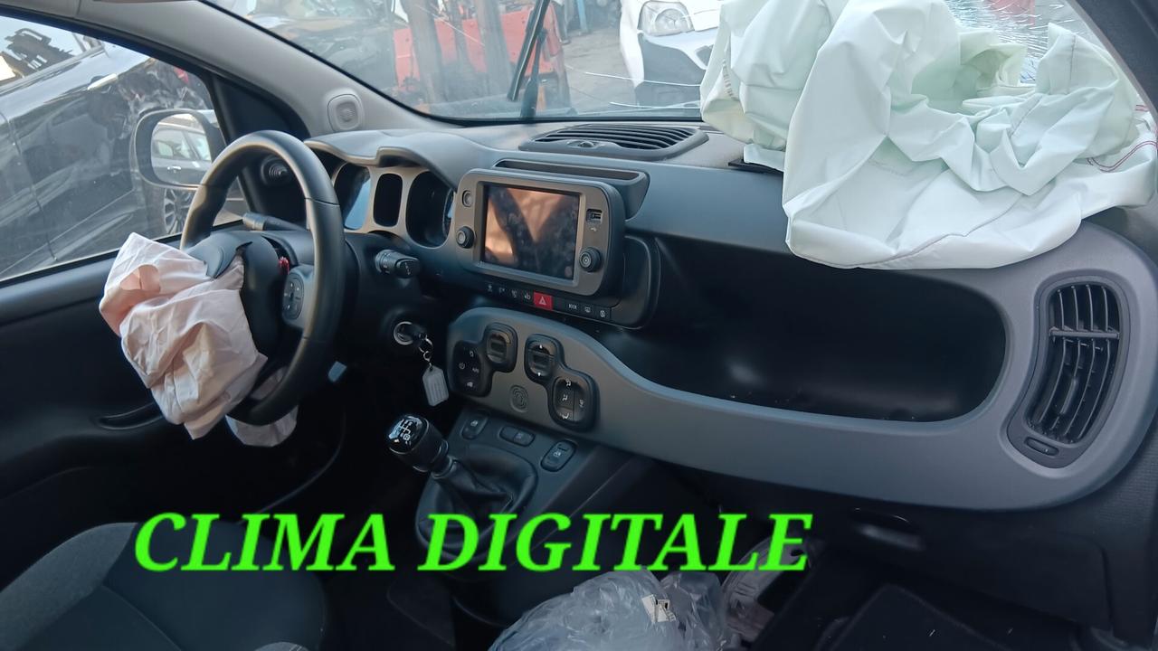 Fiat Panda incidentata sinistrata mondialcars 022
