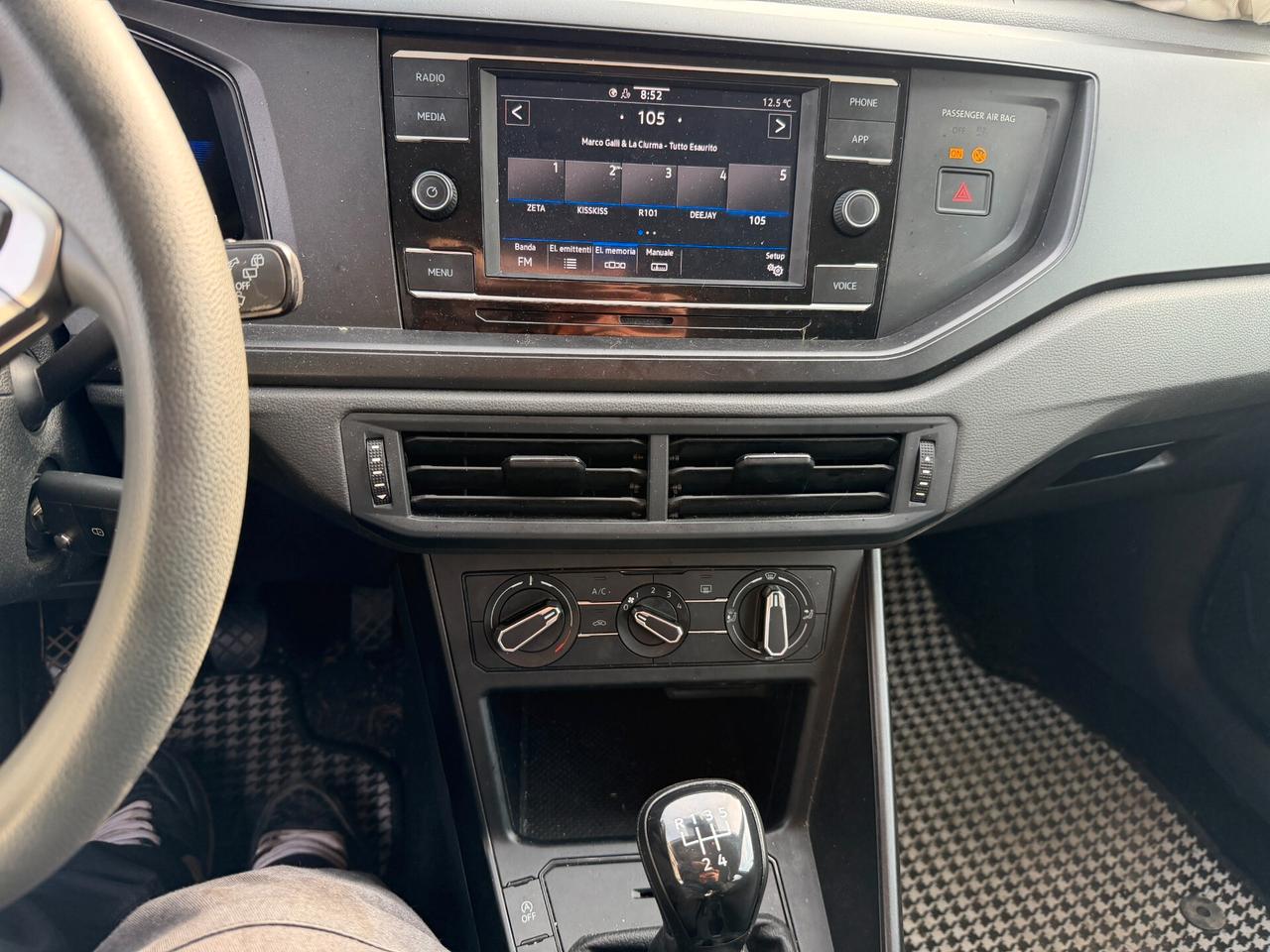 VOLKSWAGEN POLO 2022 1.0 BENZINA 80 CV *SINISTRATA