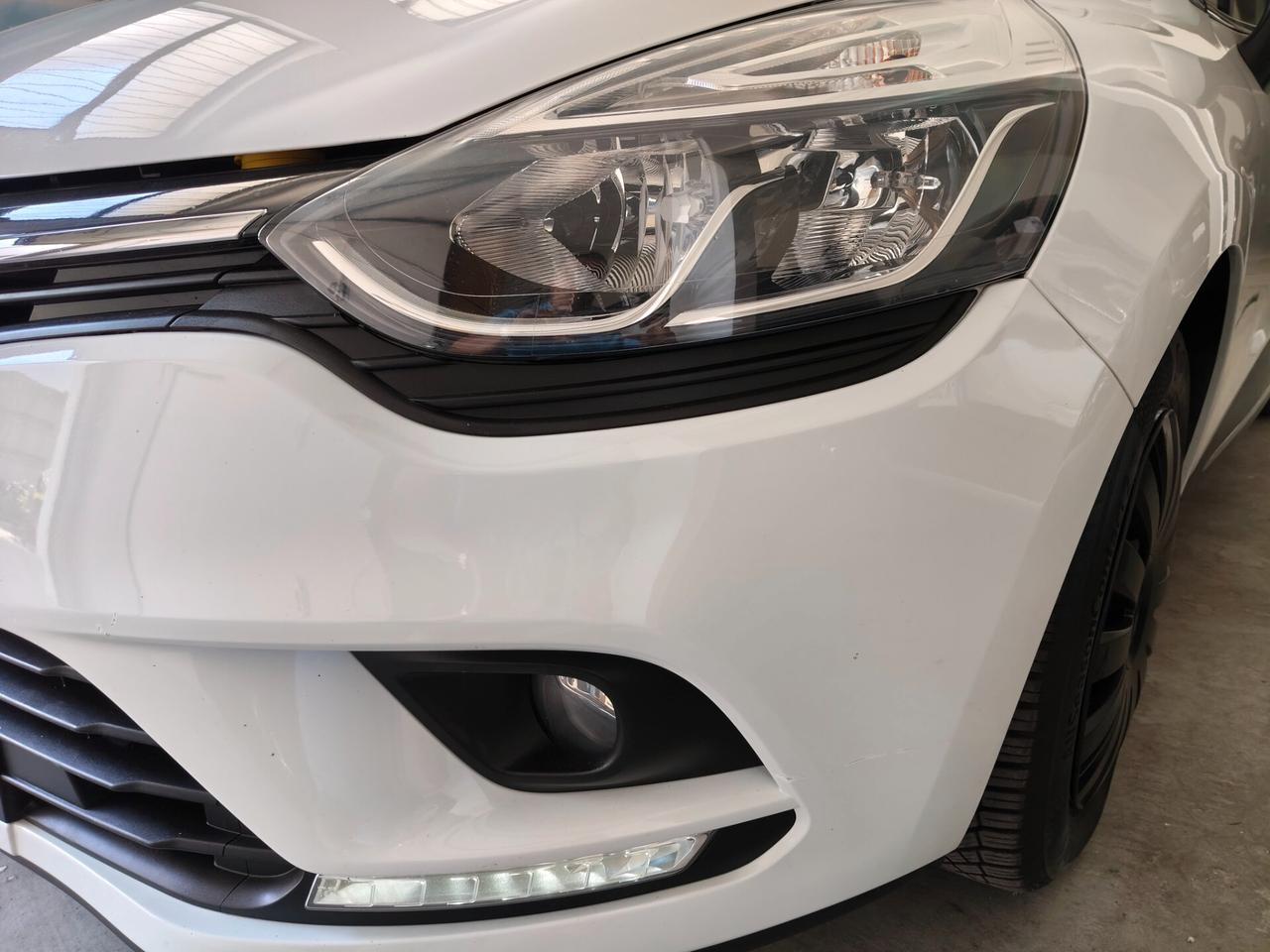Renault Clio 1.2 75CV 5 porte Zen