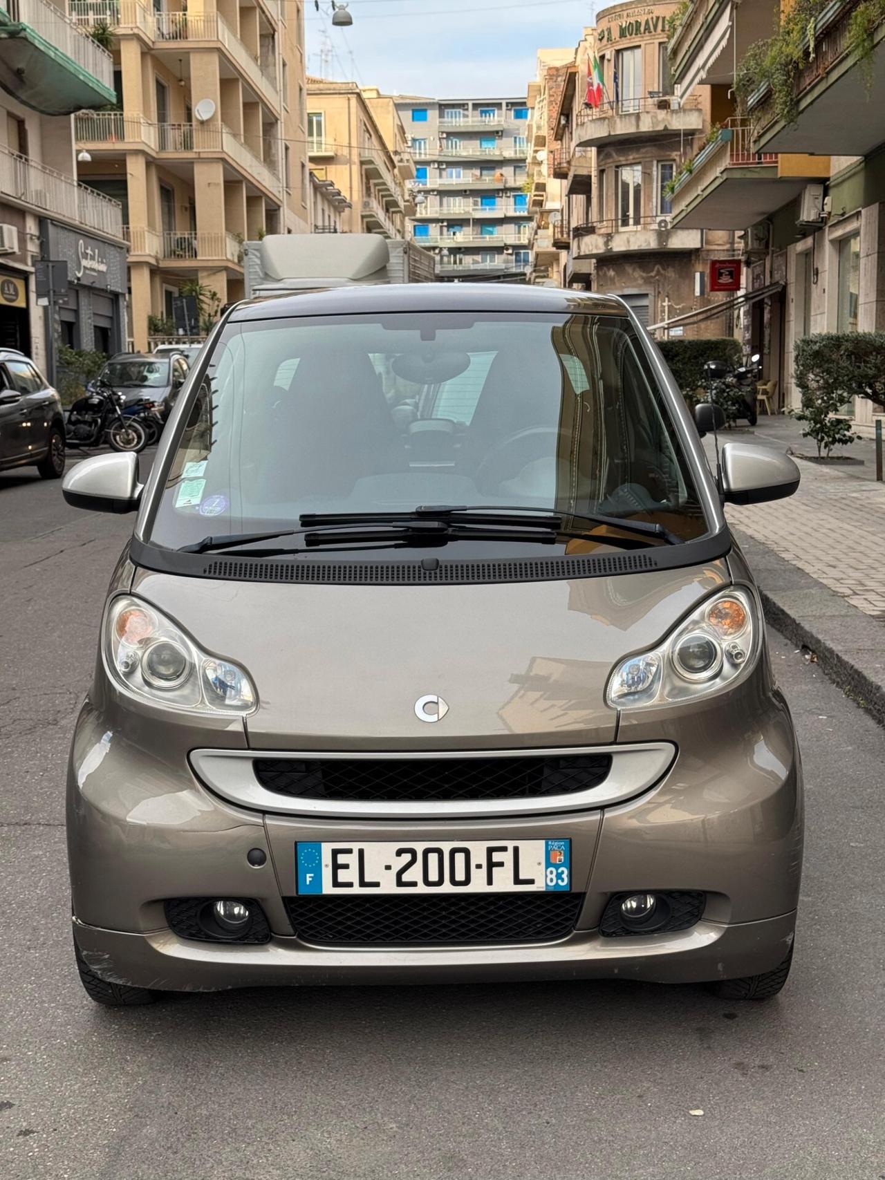 Smart ForTwo 1000 52 kW MHD coupé passion