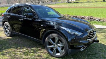 Infiniti QX70 3.0 diesel V6 AT GT Premium