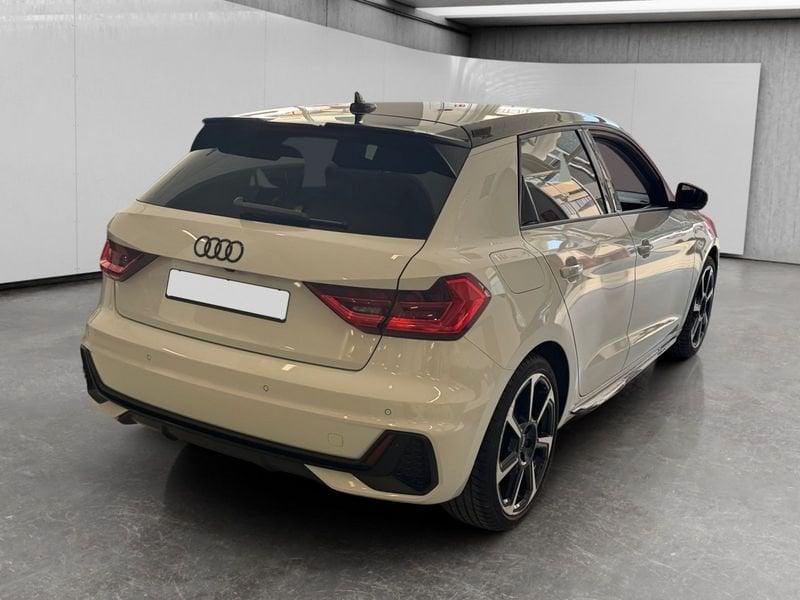Audi A1 Sportback 30 1.0 tfsi Identity Black 116cv s-tronic