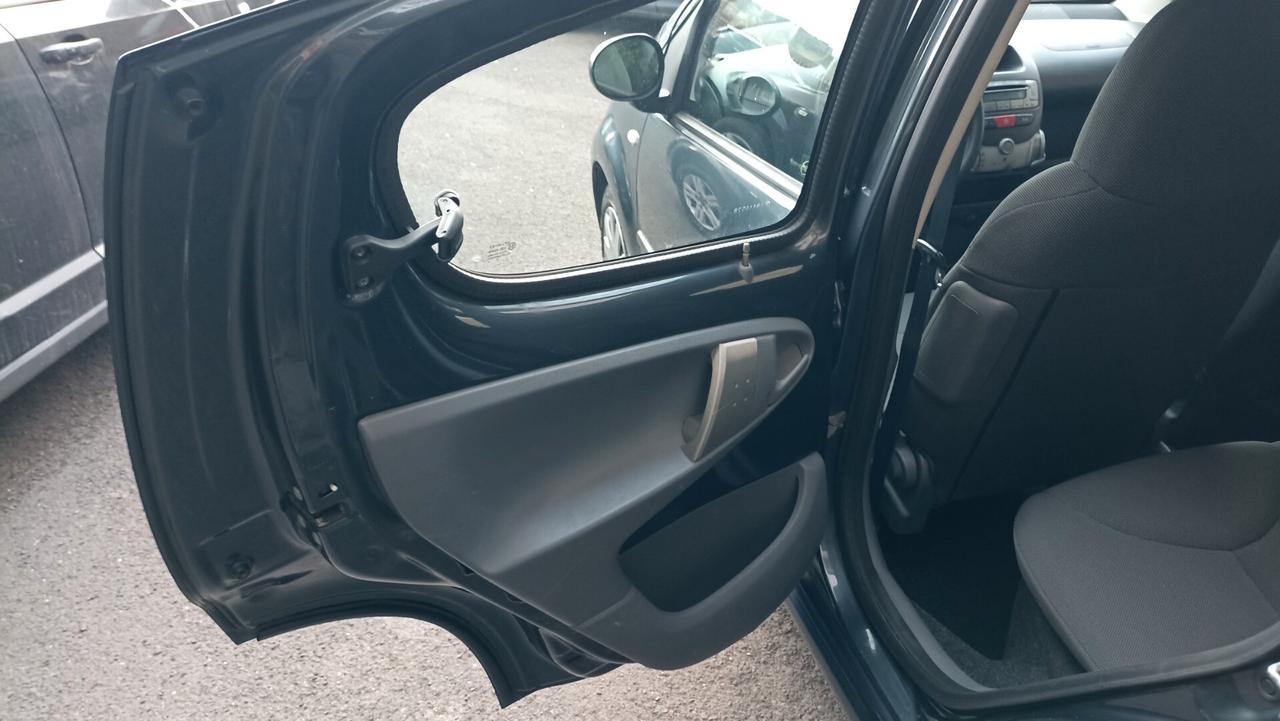 Peugeot 107 1.0 68CV 5p. Plaisir 2Tronic