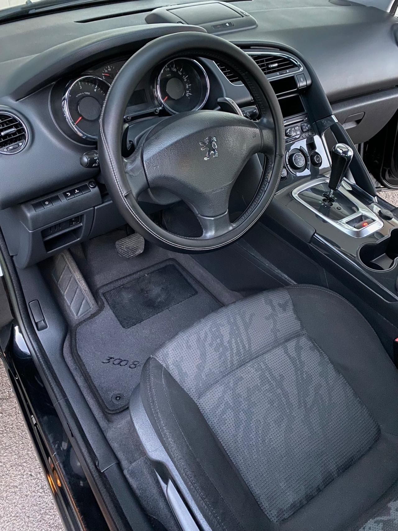 Peugeot 3008 1.6 e-HDi 112cv AUTOMATICA “Allure”