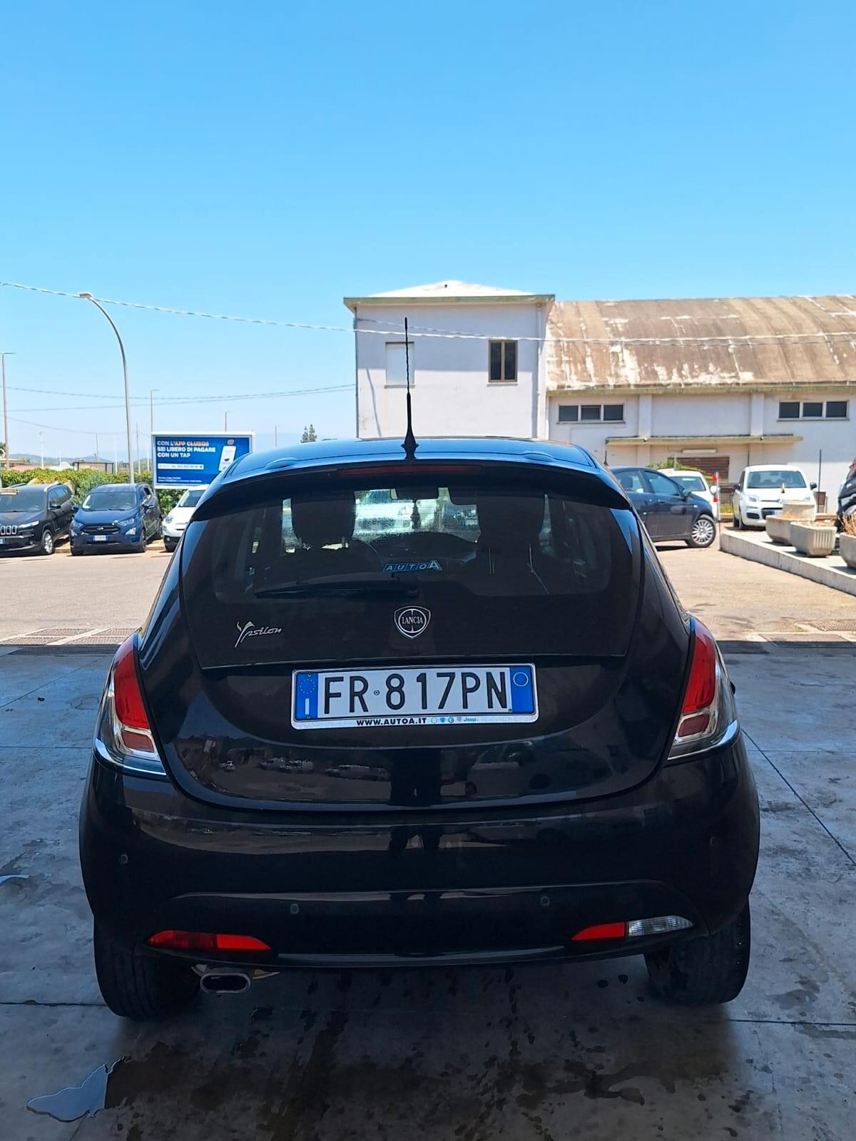 Lancia Ypsilon 1.2 69 CV 5 porte GPL Ecochic Gold
