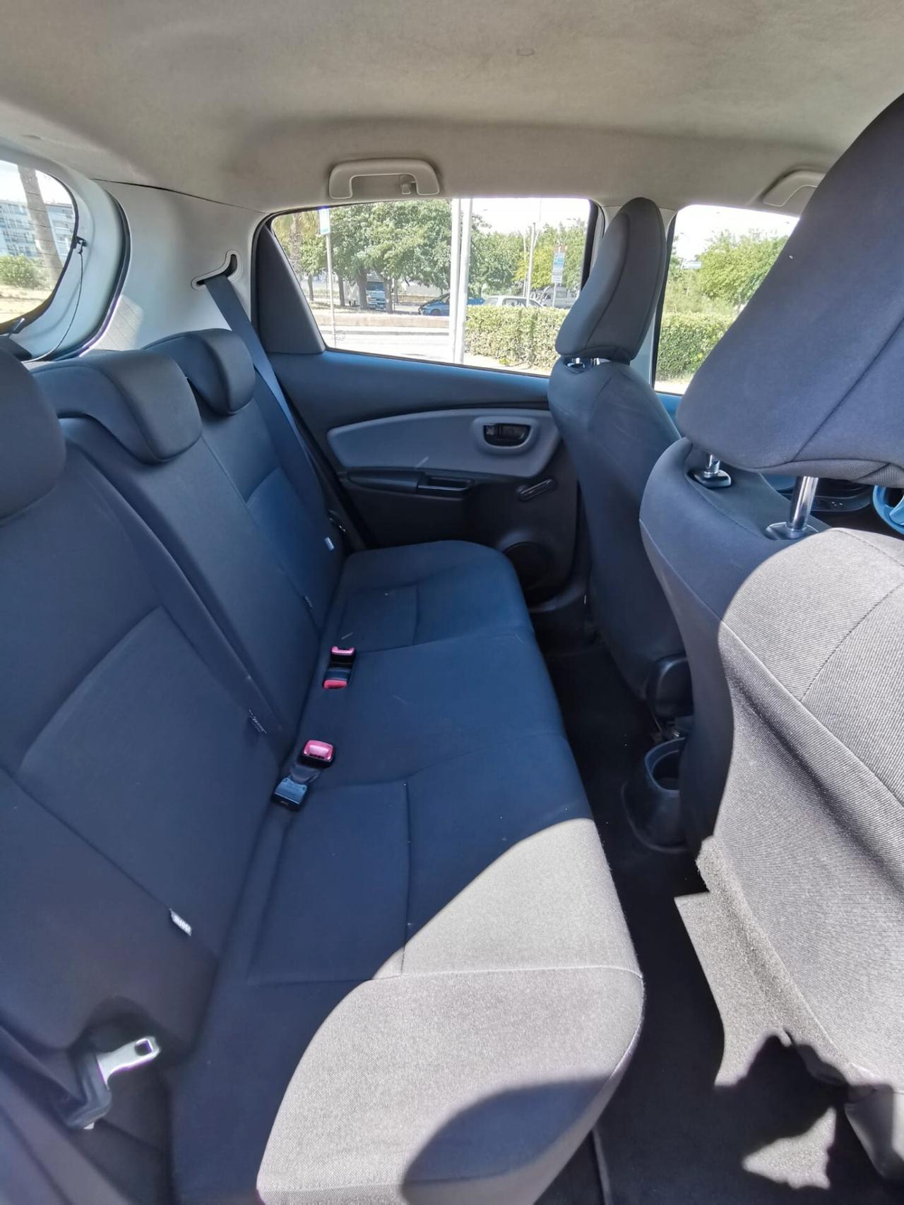 Toyota Yaris 1.4 D-4D 5 porte Lounge 2016