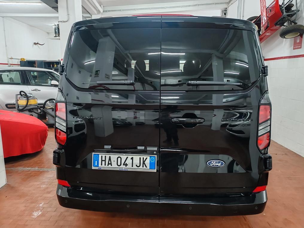 FORD Transit Custom V710 320 2.0 ecoblue 150cv combi M1 Titanium L1H1