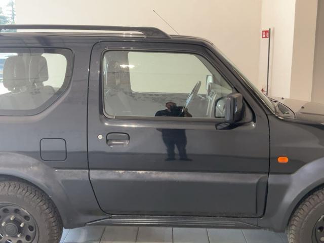 SUZUKI Jimny 1.3i 16V cat 4WD JLX
