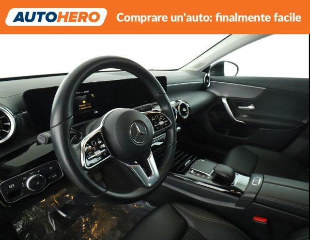 MERCEDES-BENZ GLB 200 Automatic Sport