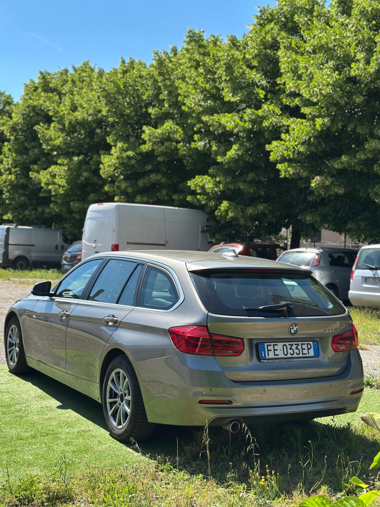 Bmw 318 318d Touring Business Advantage aut.