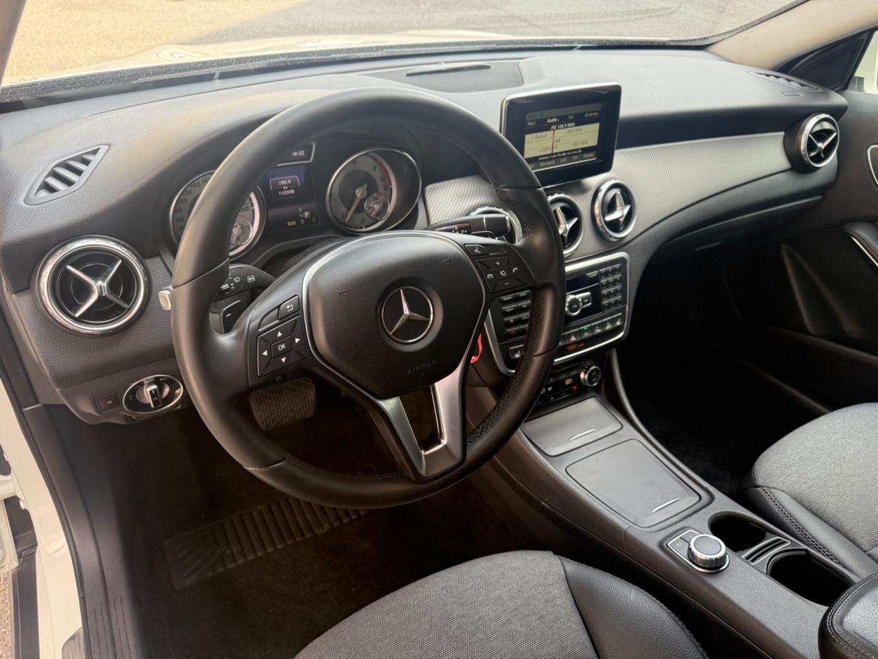 Mercedes-benz GLA 200 CDI Automatic 4Matic Sport 136cv