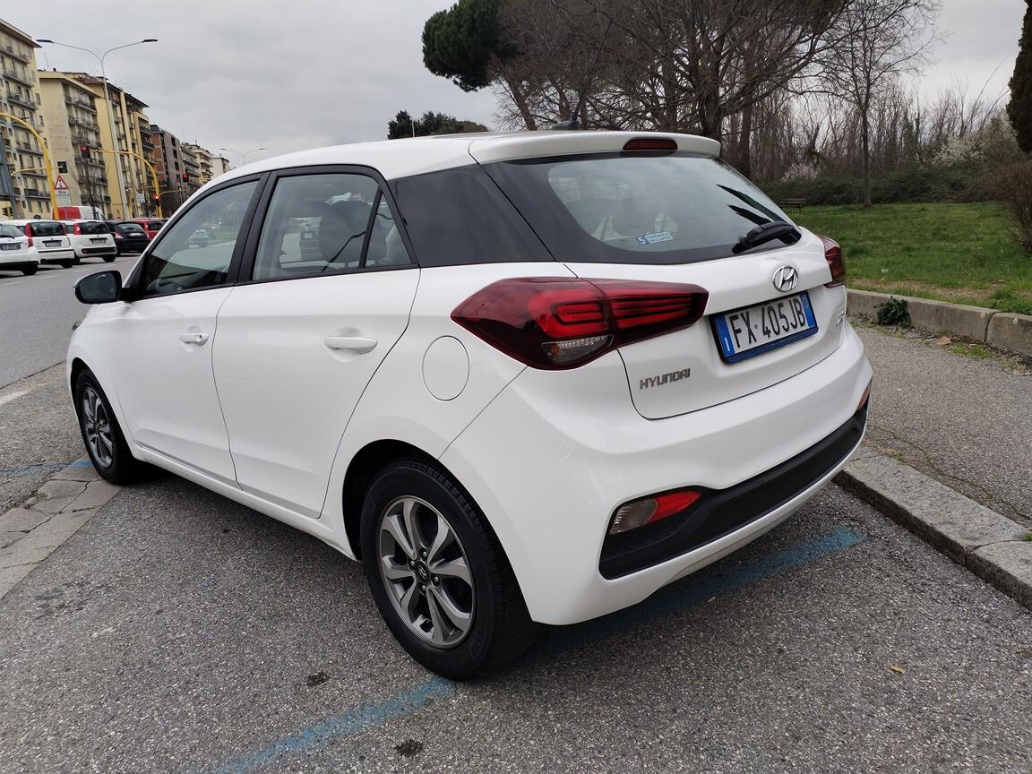 Hyundai i20 1.2 5 porte Connectline 81000km 6/2019 tagliandata