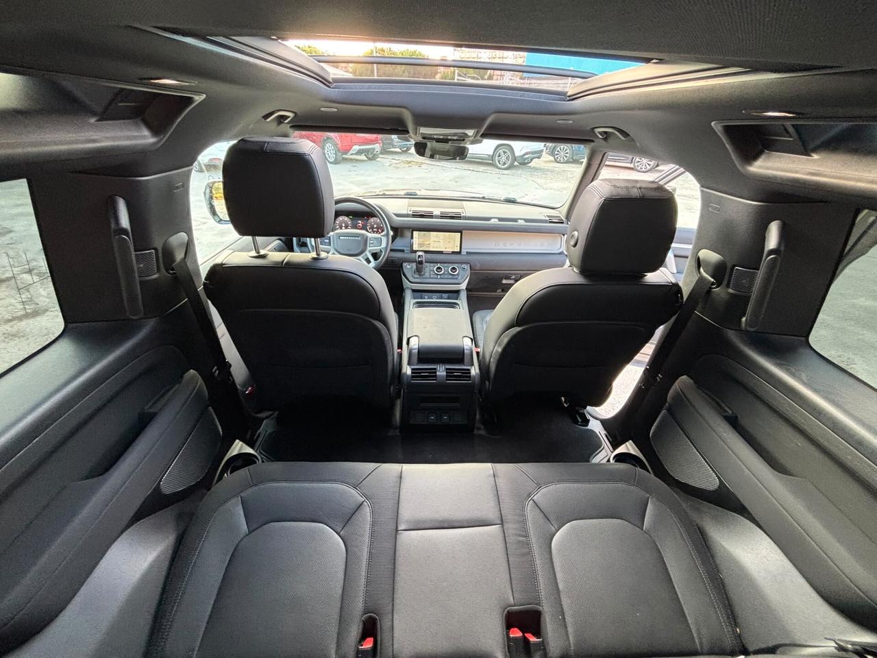 Land Rover Defender 90 D250 Mild Hybrid SE X DINAMIC