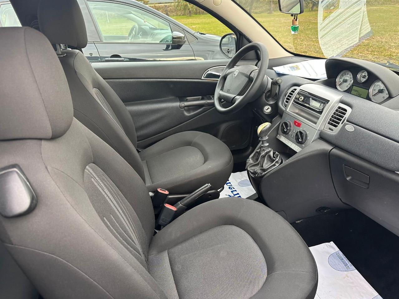 Lancia Ypsilon 3 Porte Ypsilon 1.2 8v Unyca 69cv