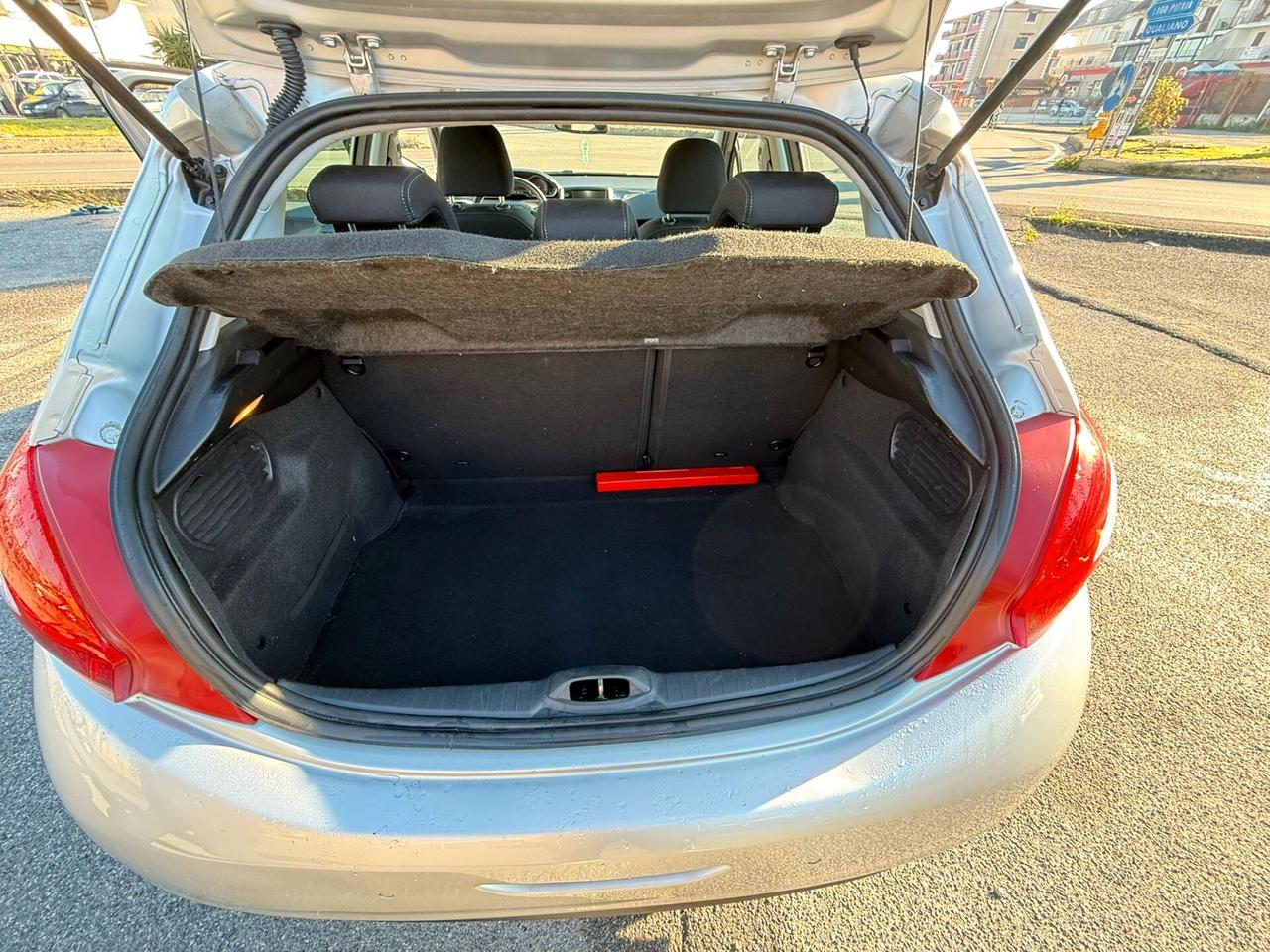 PEUGEOT 208 ALLURE 5PORTE 1.2BENZINA 82CV SOLO80MILAKM