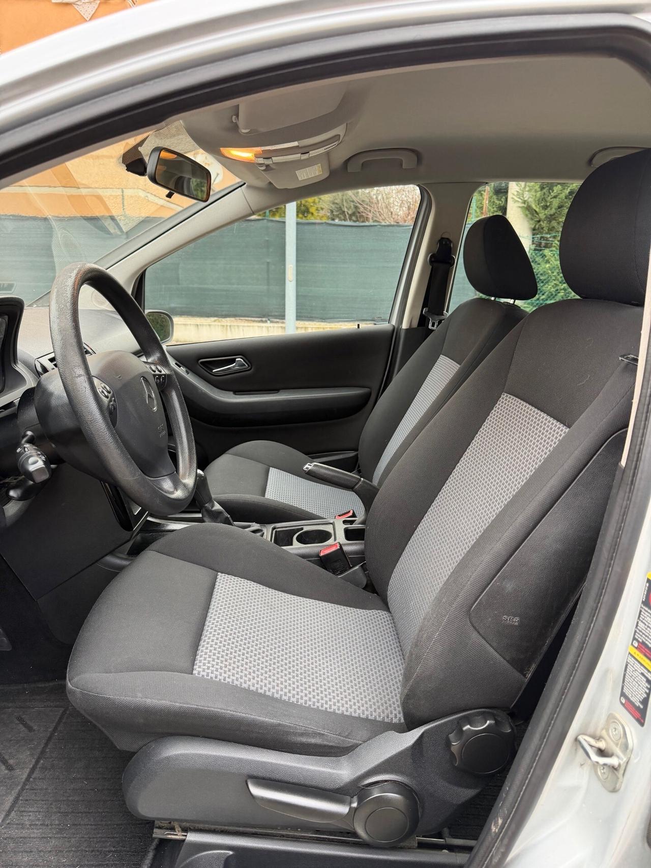 Mercedes-Benz A 160 2.0 cdi - NEOPATENTATI - 12 MESI DI GARANZIA -