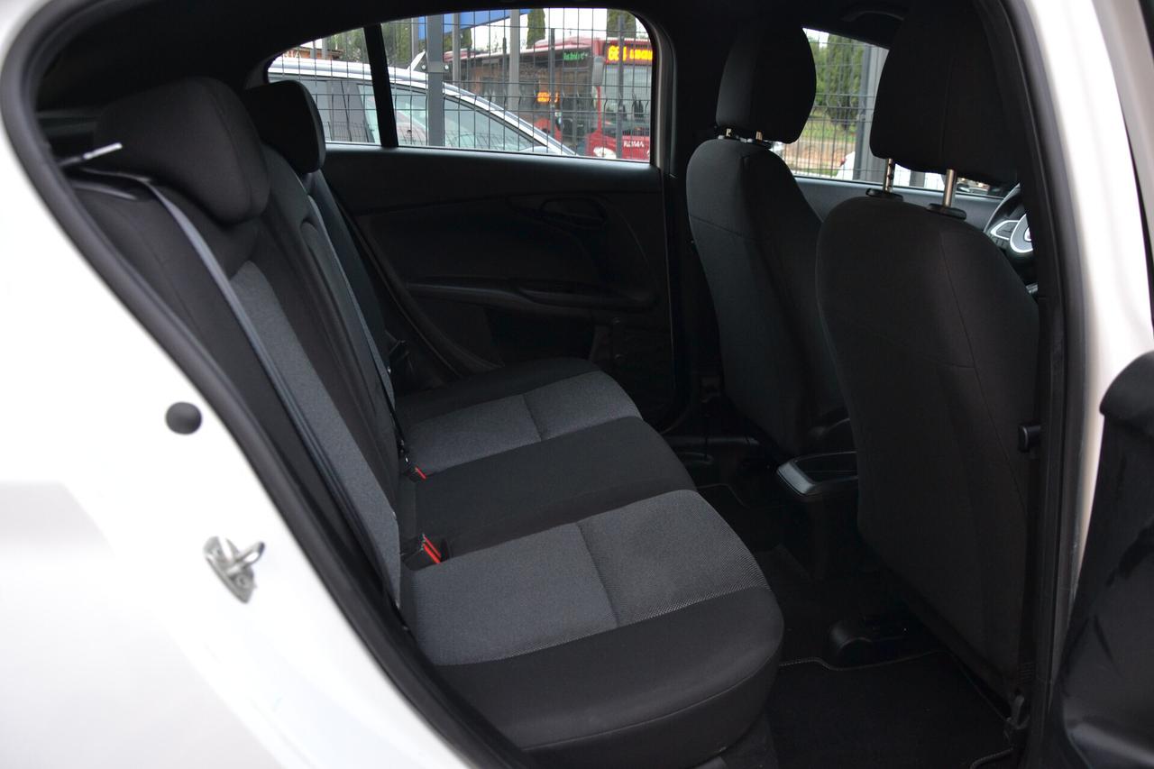 Fiat Tipo 1.3 MJT 95CV STREET NAVI+PDC+CRUISE+TEL+PACK BLACK