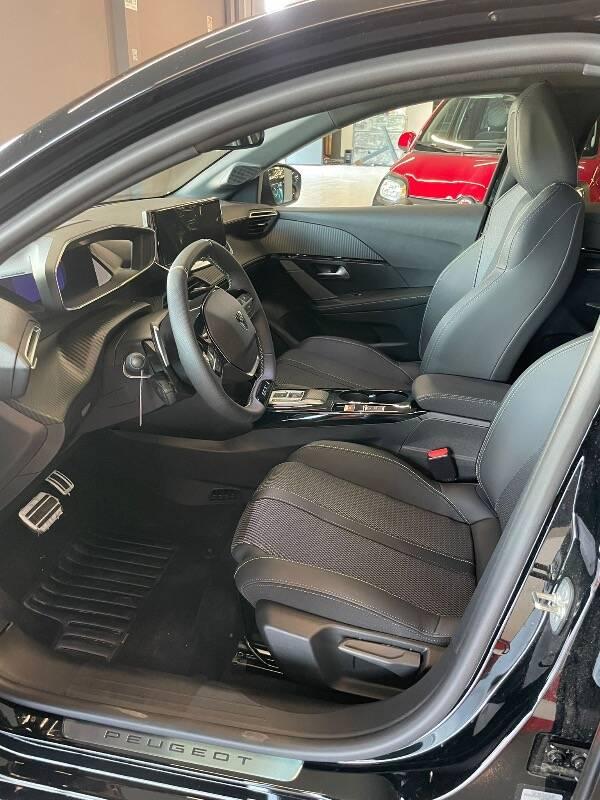 Peugeot 208 1.2 hybrid GT 110cv e-dcs 6