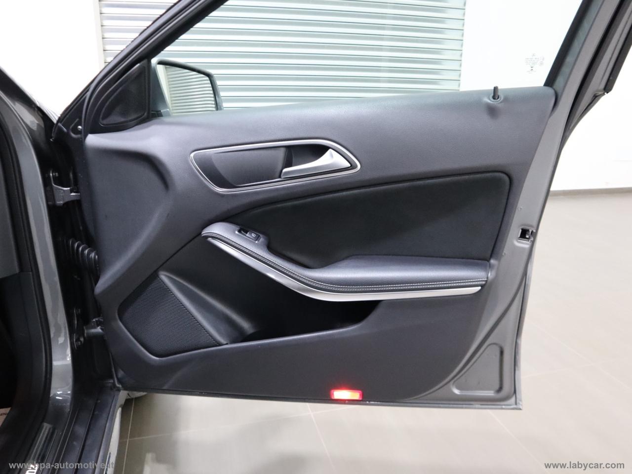 MERCEDES-BENZ GLA 220 d AMG Automatic Premium NAVI LED PELLE