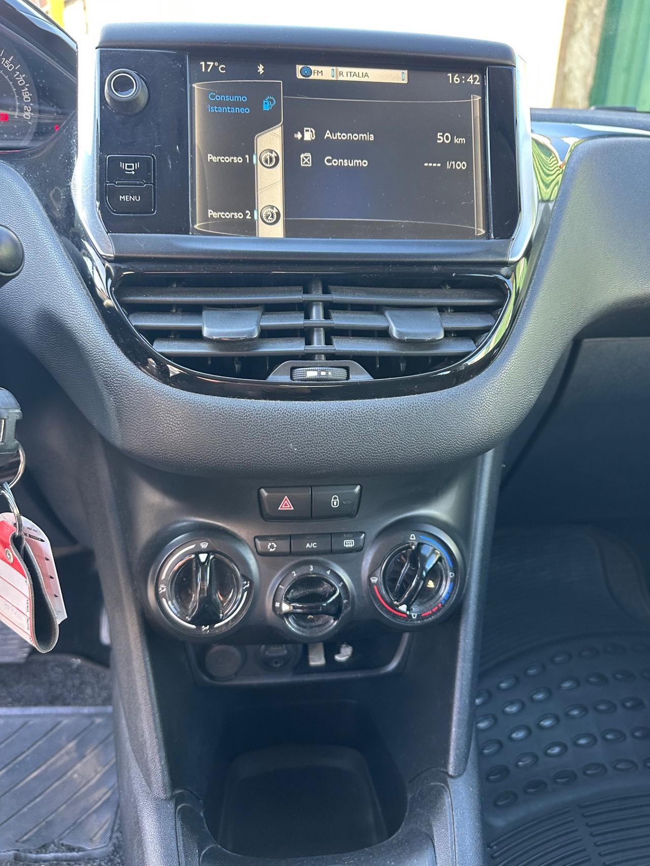 Peugeot 208 1.4 VTi 95 CV 5p. GPL - ok neopatentati