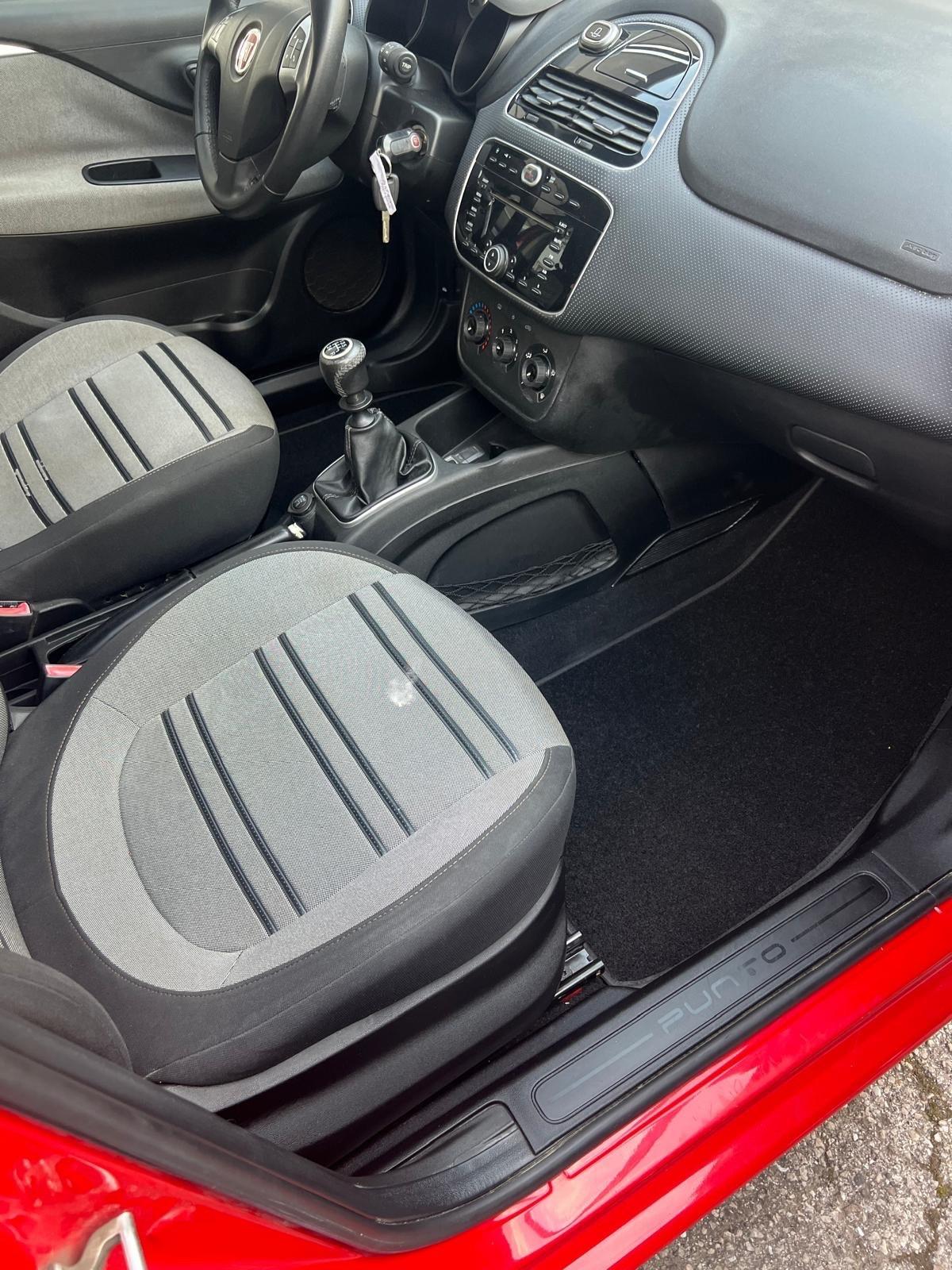 Fiat Punto Evo 1.4 5 porte Dynamic X Neopatentati