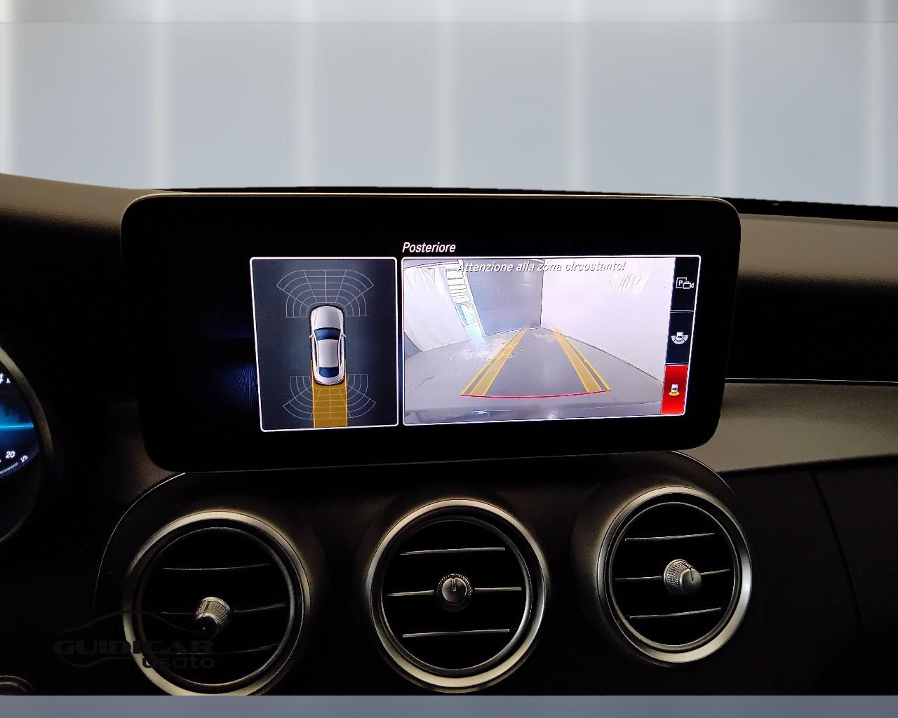 Mercedes-Benz Classe C-C205 2018 Coupe - C Coupe 220 d Premium auto