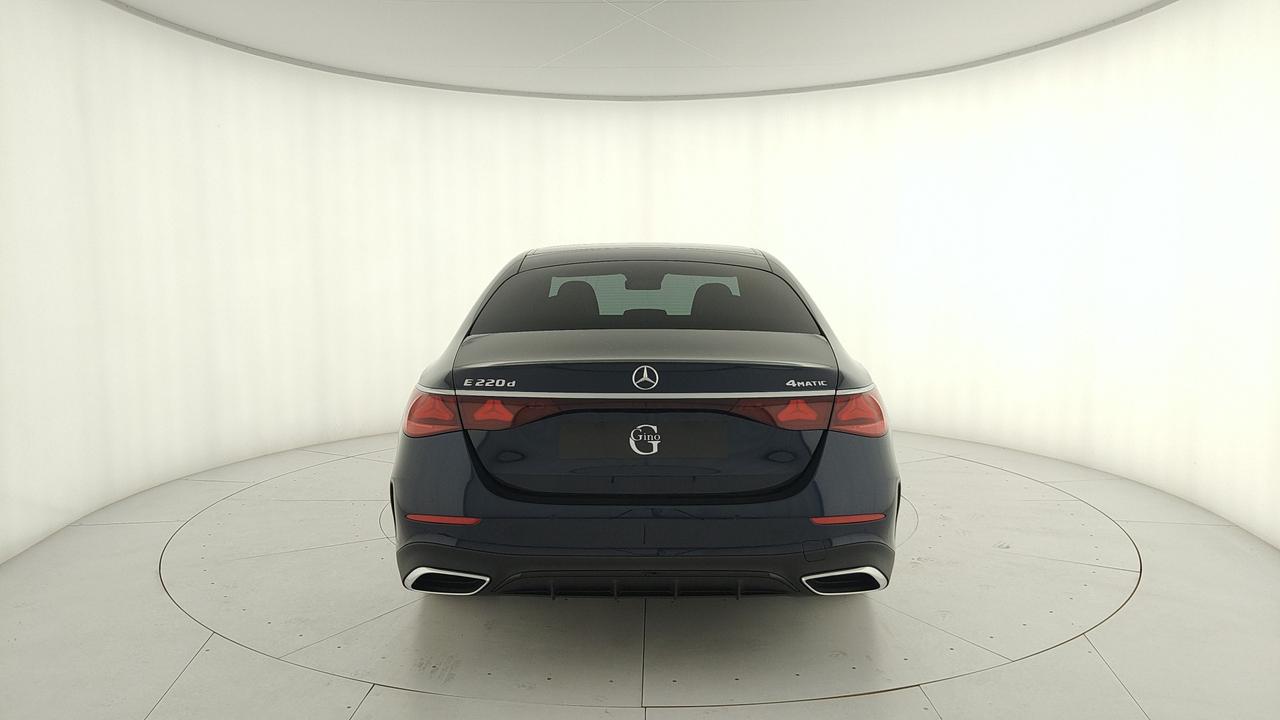 Mercedes-Benz E 220 d 4MATIC
