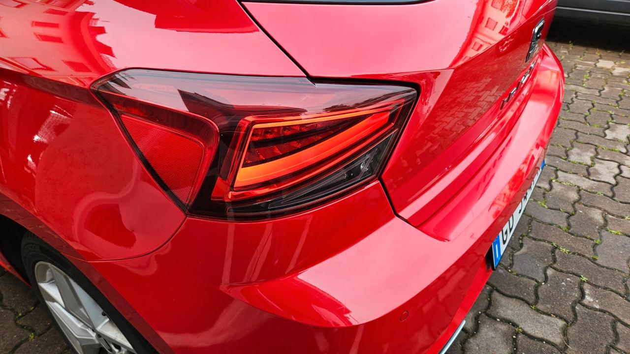 Seat Ibiza 1.0 ecotsi FR 110cv dsg NAVY-SED RISC-FULL LINK