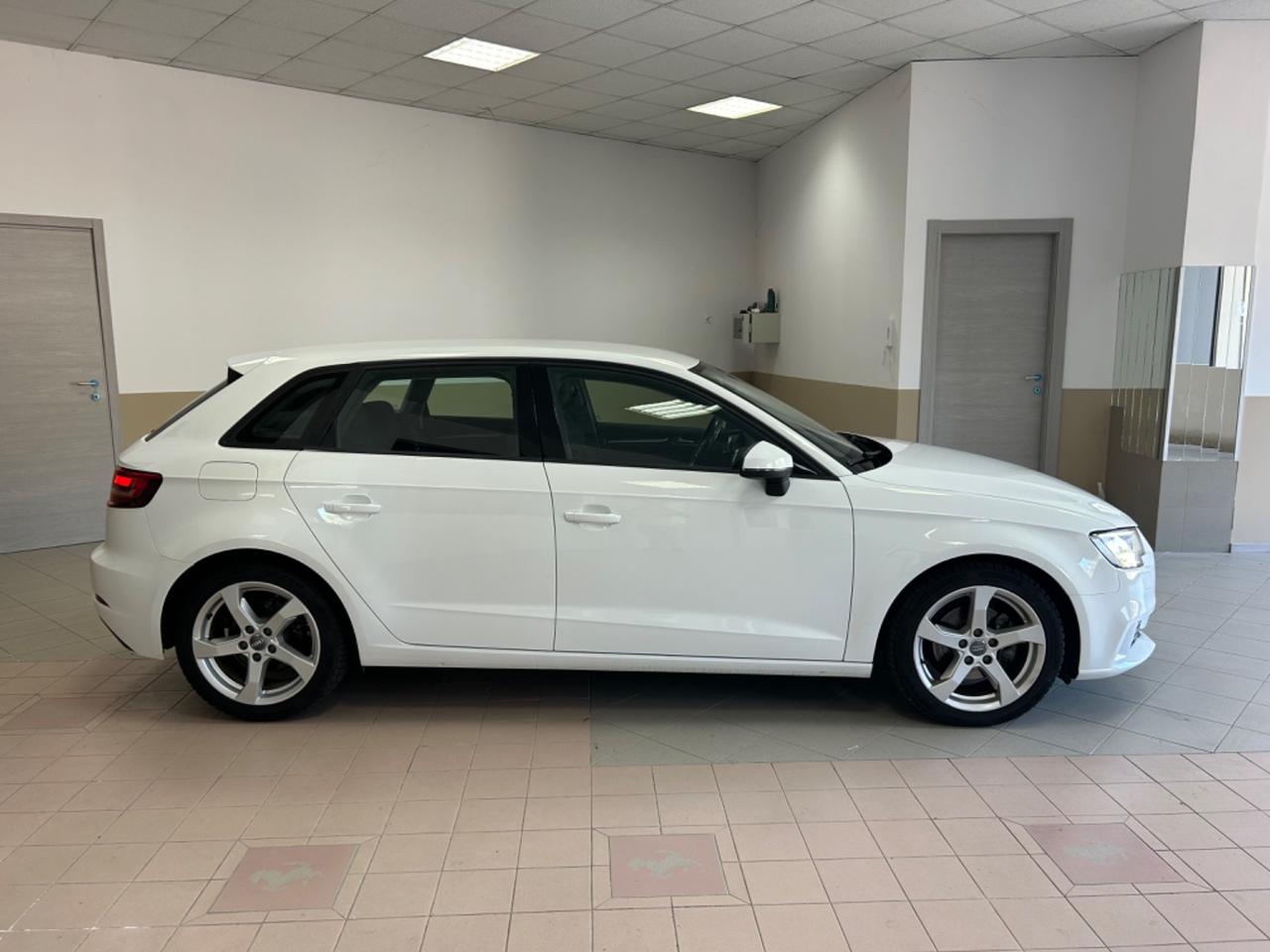 Audi A3 SPB 1.6 TDI 110 cv anno 2016