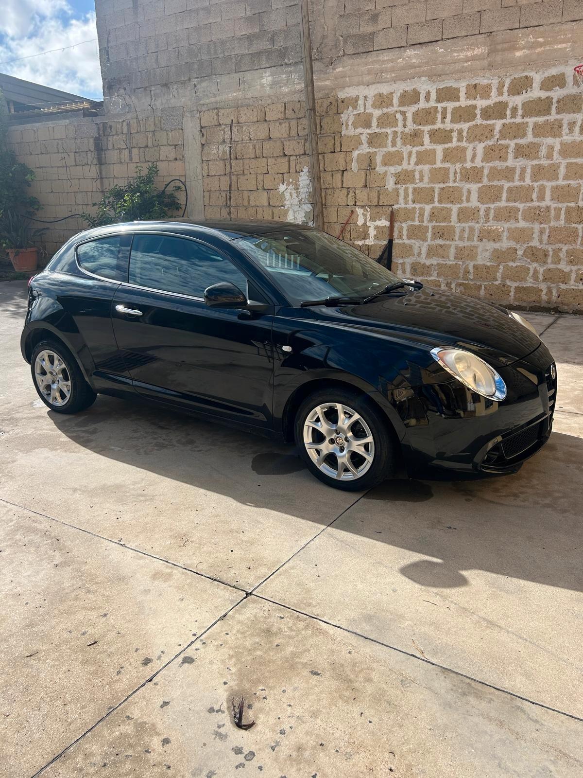 Alfa Romeo MiTo 1.3 MJT Distinctive 2011